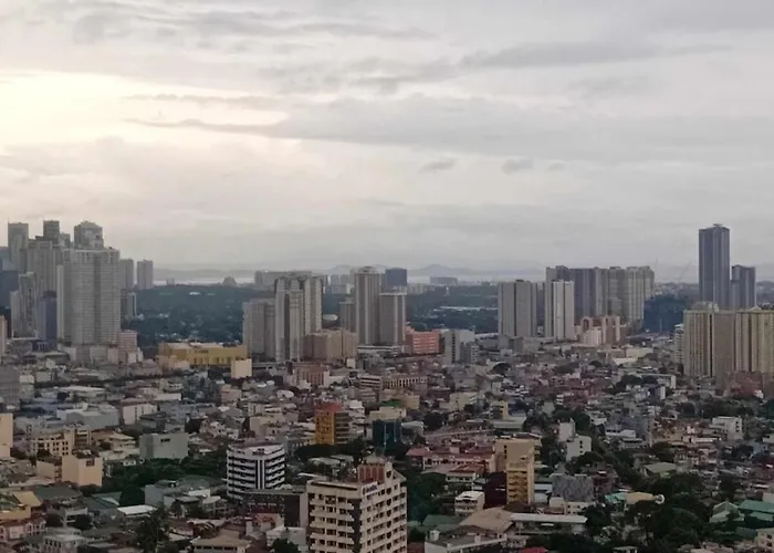 In Pasay 12th Flr Unit-near Moa, Picc