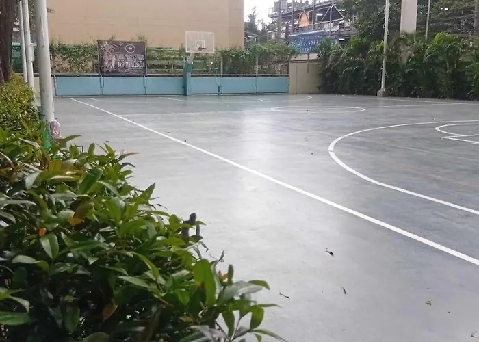 Apartment In Pasay 12th Flr Unit-near Moa, Picc Manila