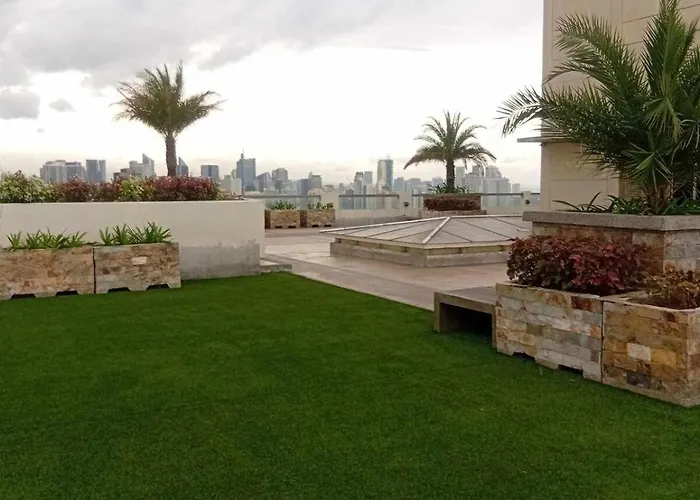 Apartment In Pasay 12th Flr Unit-near Moa, Picc