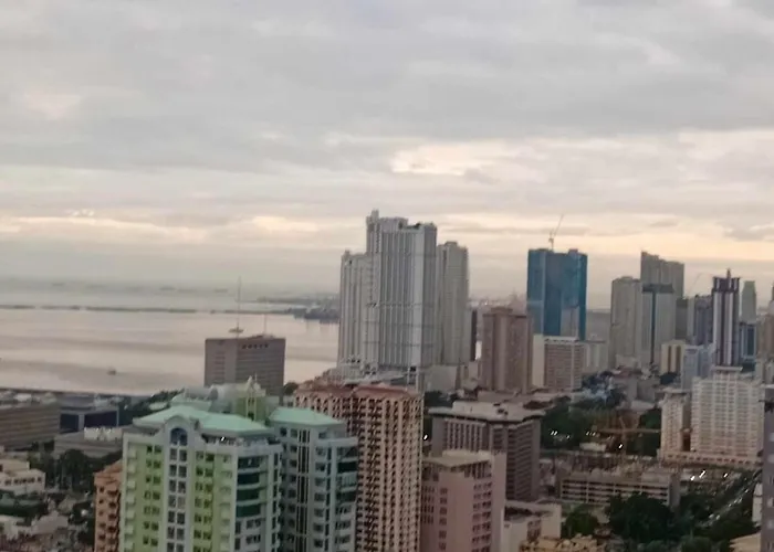 Apartment In Pasay 12th Flr Unit-near Moa, Picc Manila