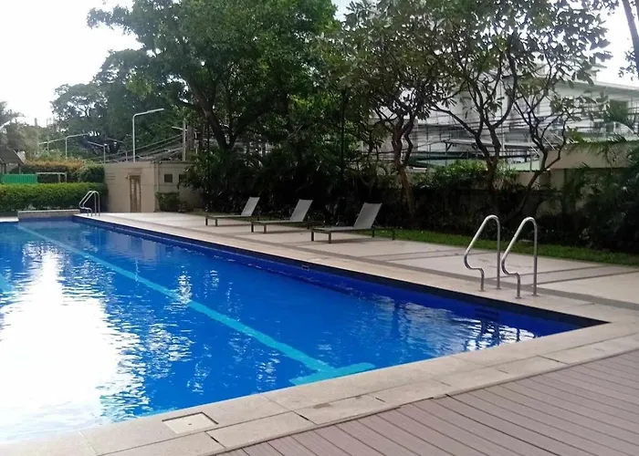 In Pasay 12th Flr Unit-near Moa, Picc