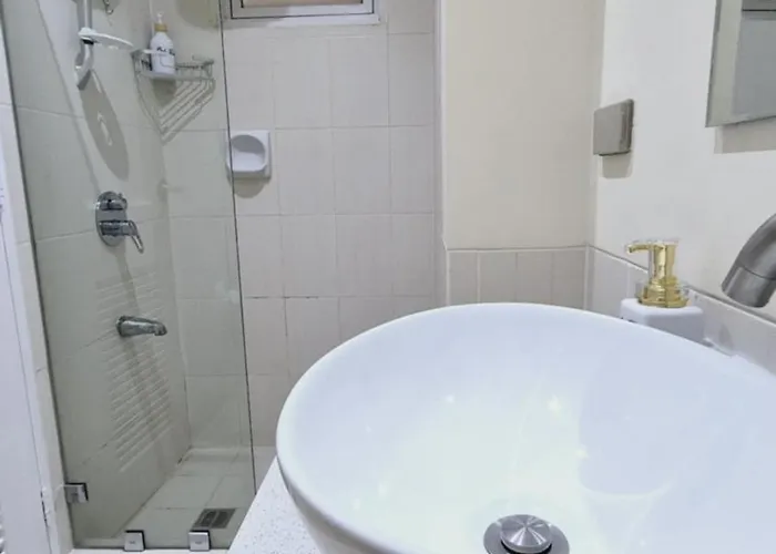 Apartment In Pasay 12th Flr Unit-near Moa, Picc