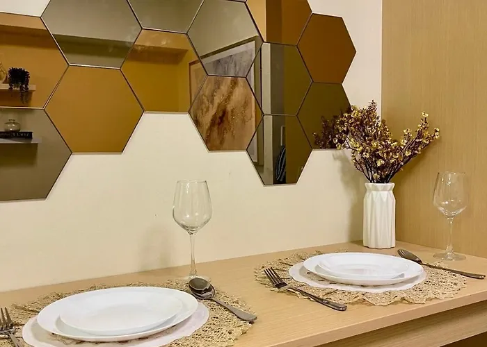 In Pasay 12th Flr Unit-near Moa, Picc Apartment