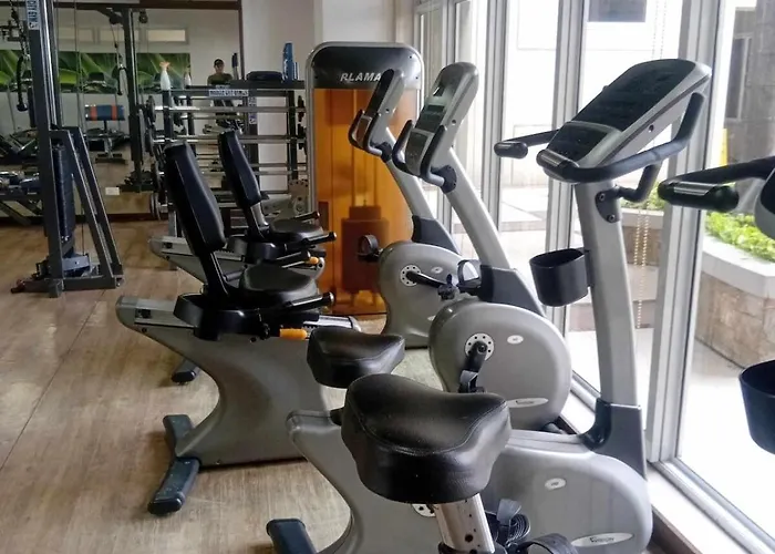 In Pasay 12th Flr Unit-near Moa, Picc Apartment *