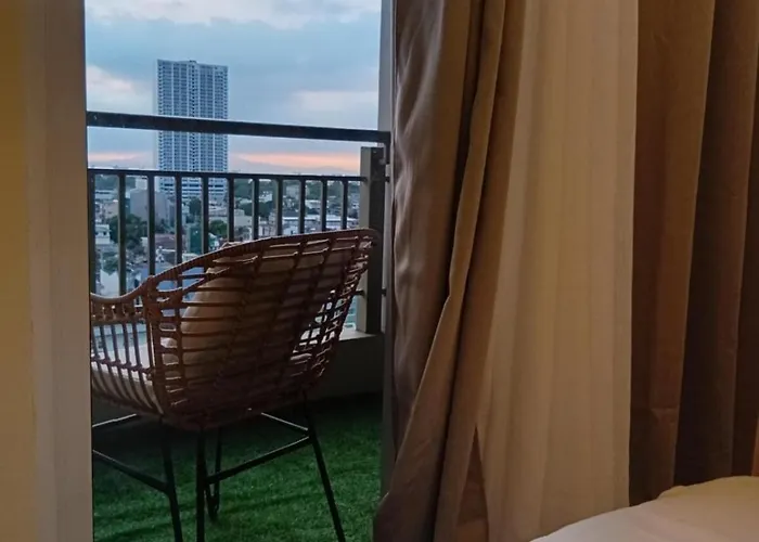 In Pasay 12th Flr Unit-near Moa, Picc Apartment Manila